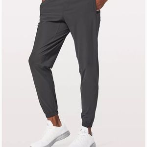 Surge Jogger in Obsidian Size Large- Great Condition!